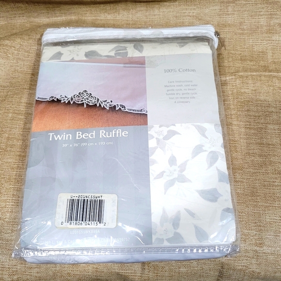 Keeco Battenberg Twin Bed Ruffle 39" x 76" NWT - Picture 3 of 5